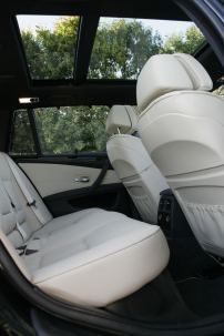 BMW 5 series, white leather seats, panoramic roof, air suspension